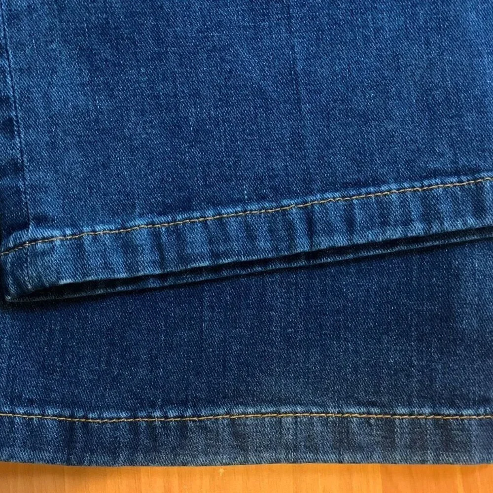 Max&Co Mid Rise Bootcut Jeans - Color Midnight Blue - Size 28 - Picture 7 of 8